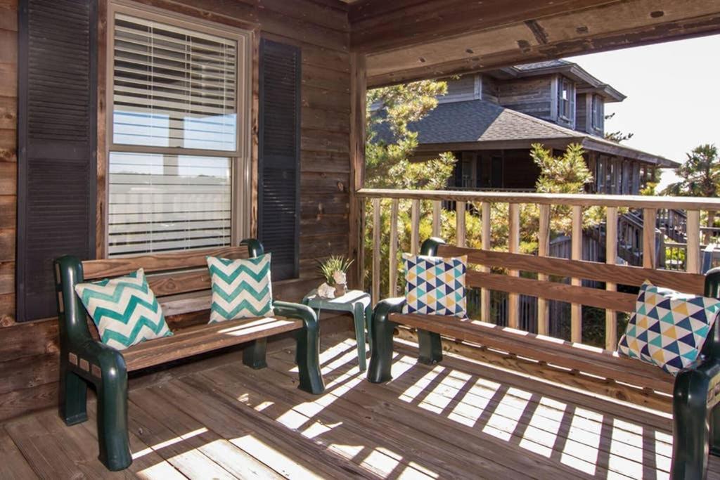 Pelican Point Unobstructed Beach Views Beach Access Out Back Door! Harbor Island Bagian luar foto