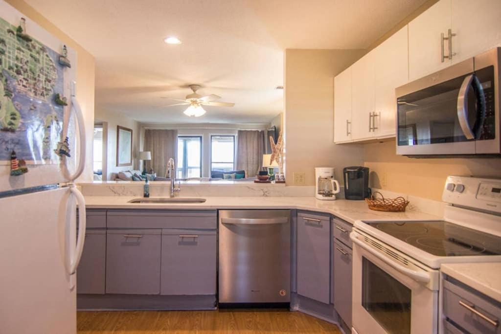 Pelican Point Unobstructed Beach Views Beach Access Out Back Door! Harbor Island Bagian luar foto