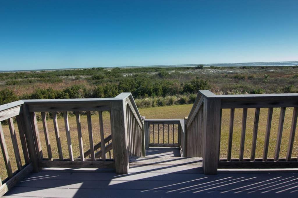 Pelican Point Unobstructed Beach Views Beach Access Out Back Door! Harbor Island Bagian luar foto